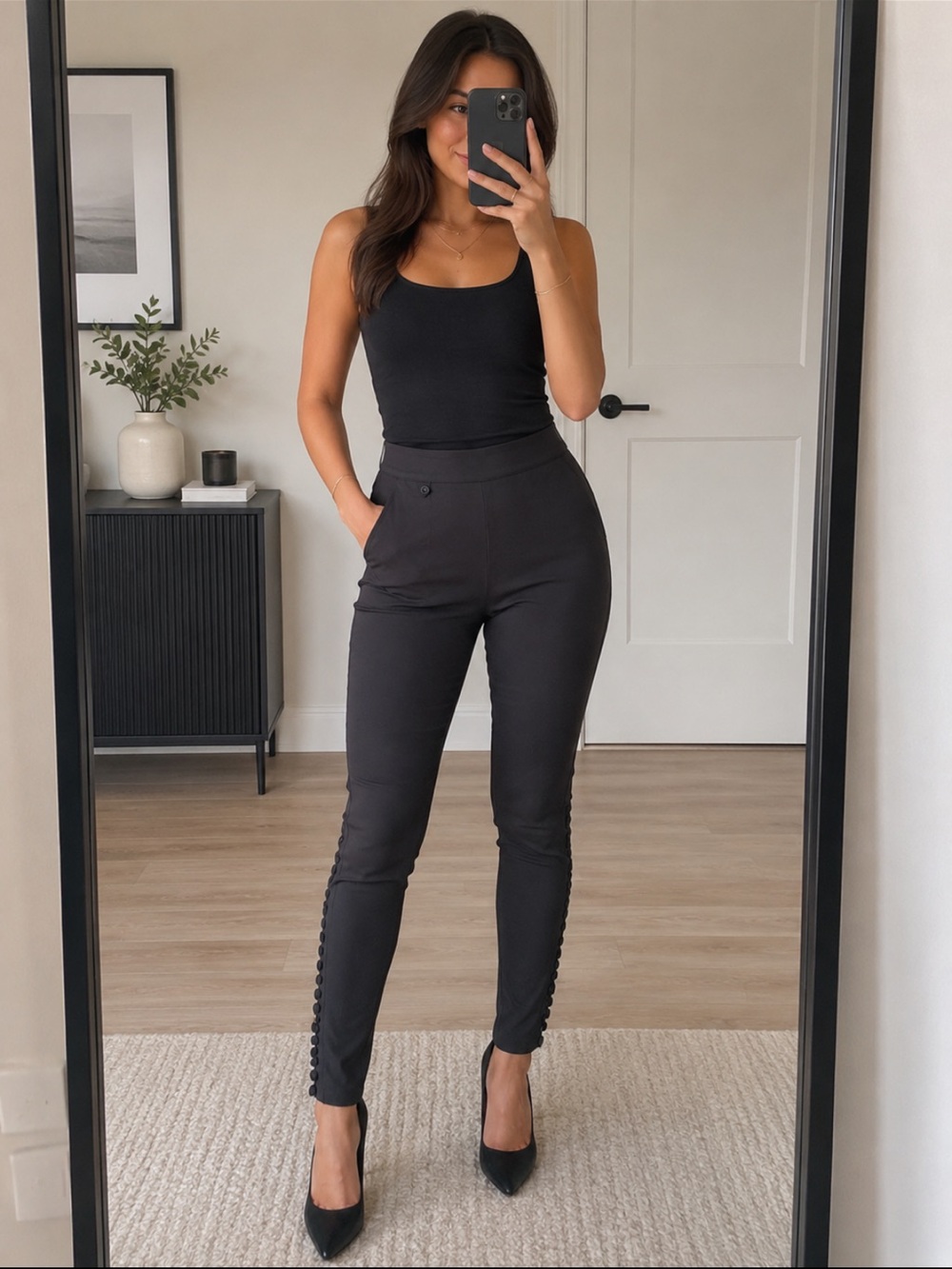 100% Silk Elizabeth and James Black Skinny Ponte Button-Trim Pants